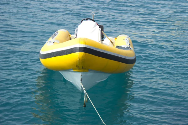 Inflatable motorboat in the sea — Stock Photo, Image