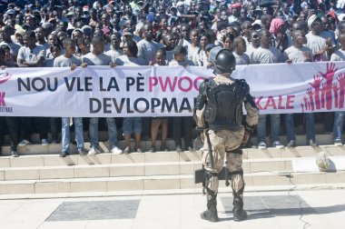 Haiti, Anti-isyan asker 