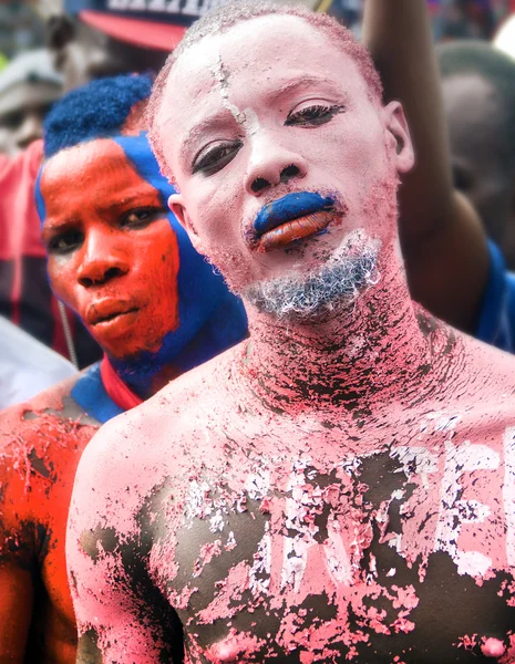 Malowane Haiti mężczyzn — Zdjęcie stockowe