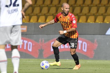 Benevento 'nun Pasquale Schiattarella oyuncusu, Benevento' daki Ciro Vigorito Stadyumu 'nda oynanan Benevento-Bologna 1-0 arasındaki İtalyan Serie A şampiyonası maçında,.