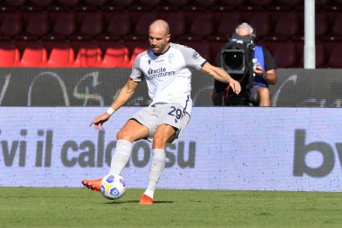 Bologna 'lı Lorenzo De Silvestri, Benevento ile Bologna arasında oynanan İtalya Serie A şampiyonası maçında, Benevento' daki Ciro Vigorito Stadyumu 'nda oynandı..