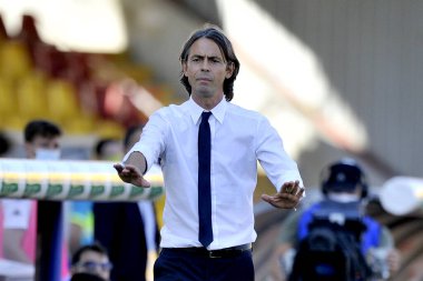 Benevento 'nun Filippo Inzaghi teknik direktörü, Benevento' daki Ciro Vigorito Stadyumu 'nda oynanan Benevento ile Bologna 1-0 arasındaki İtalya Serie A şampiyonası maçında,.