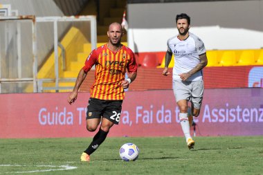 Benevento 'nun Pasquale Schiattarella oyuncusu, Benevento' daki Ciro Vigorito Stadyumu 'nda oynanan Benevento-Bologna 1-0 arasındaki İtalyan Serie A şampiyonası maçında,.