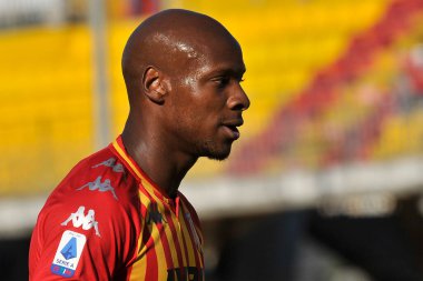 Benevento 'lu Bryan Dabo, Benevento ile Bologna arasında oynanan İtalyan Serie A şampiyonası maçında, Benevento' daki Ciro Vigorito Stadyumu 'nda oynandı..