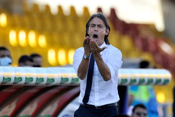 Benevento 'nun Filippo Inzaghi teknik direktörü, Benevento' daki Ciro Vigorito Stadyumu 'nda oynanan Benevento ile Bologna 1-0 arasındaki İtalya Serie A şampiyonası maçında,.