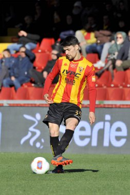 Benevento 'dan Federico Barba, Benevento' daki Ciro Vigorito Stadyumu 'nda 15 / 02 / 2019 tarihinde oynanan İtalyan Serie B şampiyonası Benevento - Pordenone 2-1 karşılaşmasında öne geçti.