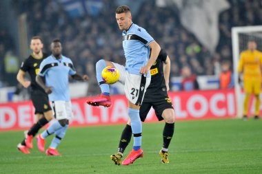 Lazio Milinkoviç Saviç, Lazio - Inter 2-1 arasındaki Serie A futbol şampiyonası maçında 16 / 02 / 2019 'da Roma' daki Olimpiyat stadyumunda oynandı.