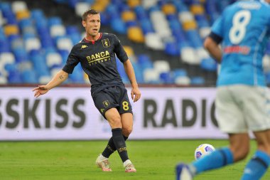 Cenova 'lı Lukas Lerager, Napoli ile Ceneviz arasındaki İtalya SerieA şampiyonası maçında Napoli-Ceneviz maçı 6-0, Napoli' deki San Paolo Stadyumu 'nda oynandı..