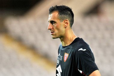 Torino, İtalya 'nın 7 / 22 / 2020 Alejandro Berenguer oyuncusu, İtalya' nın Hellas Verona 'ya karşı oynanan final maçı serisi A maçında Torino' nun büyük Olimpiyat stadyumu Torino 'da oynanan 1-1' lik final maçı..