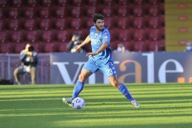 Empoli 'li Davide Zappella oyuncusu, Benevento-Empoli maçında Benevento-Empoli maçının final maçı 2-4, Benevento' daki Ciro Vigorito Stadyumu 'nda oynandı. İtalya, 28 Ekim 2020. 