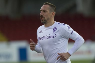 Benevento, İtalya, 13 Mart 2021. Benevento 'lu Franck Ribery oyuncusu, Benevento-Fiorentina final resul 1-4 arasında oynanan İtalyan Serie A karşılaşması sırasında Benevento' daki Ciro Vigorito Stadyumu 'nda oynandı.. 