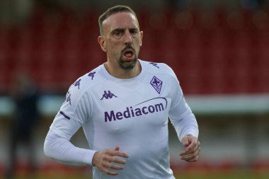 Benevento, İtalya, 13 Mart 2021. Benevento 'lu Franck Ribery oyuncusu, Benevento-Fiorentina final resul 1-4 arasında oynanan İtalyan Serie A karşılaşması sırasında Benevento' daki Ciro Vigorito Stadyumu 'nda oynandı.. 