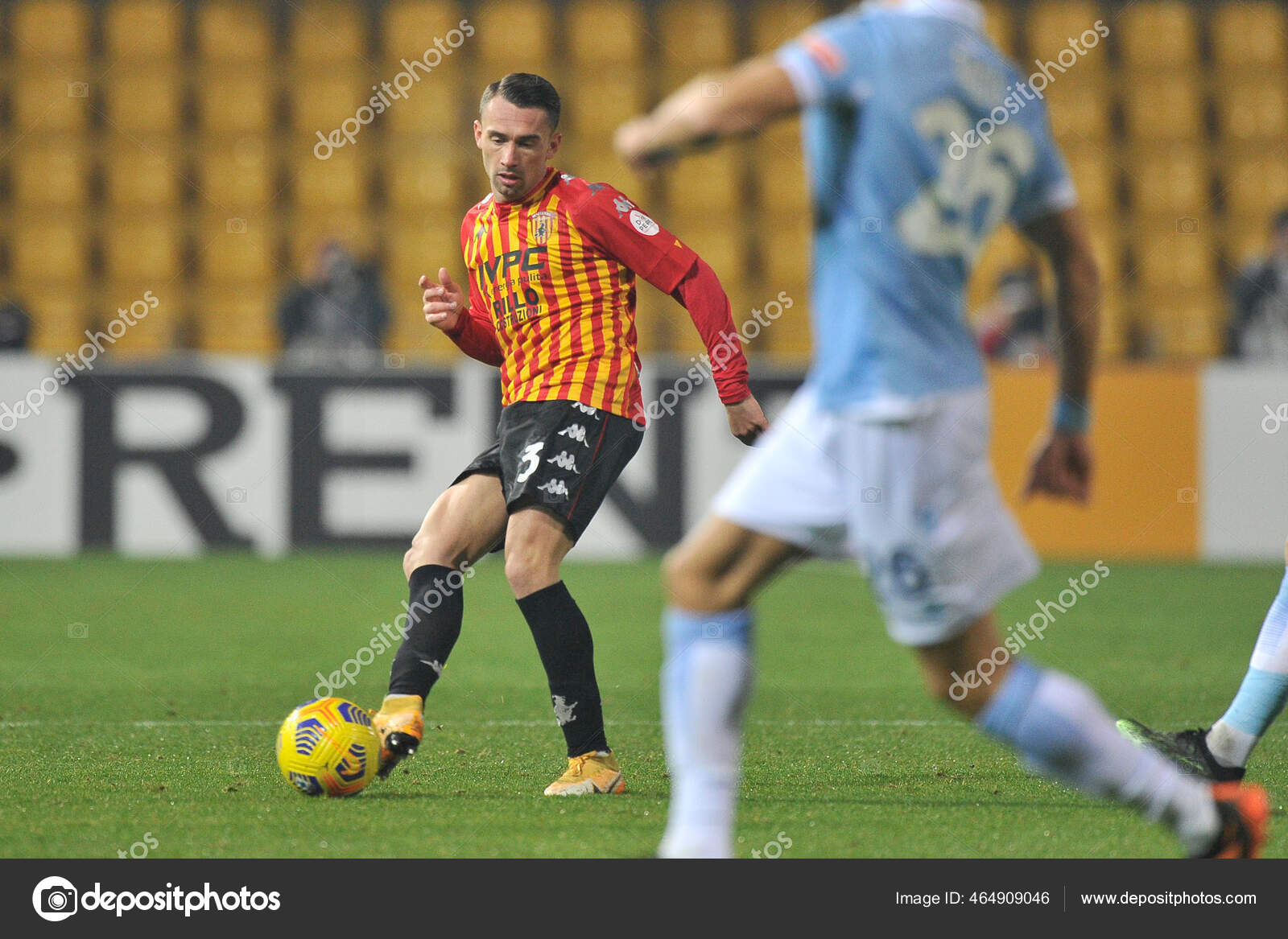 Campeonato Italiano Serie B Entre Benevento Vs Como Imagem