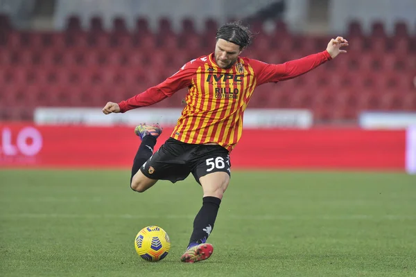 Benevento 'daki Ciro Vigorito Stadyumu' nda oynanan Benevento-Genoa maçında Filippo Inzaghi takımının teknik direktörü Serie A, Benevento-Genoa maçında 2-0 yenildi. İtalya, 20 Aralık 2020. 