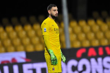 AC Milan 'ın Gianluigi Donnarumma oyuncusu, İtalya Ligi Serie A maçında Benevento-Milan final maçı 0-2, Bevento' daki Ciro Vigorito Stadyumu 'nda oynandı. İtalya, 3 Ocak 2021. 