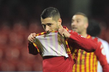 Benevento 'lu Gianluca Caprari, İtalya Ligi Serie A maçında Benevento ile Milan arasında oynanan final maçında Bevento' daki Ciro Vigorito Stadyumu 'nda oynandı. İtalya, 3 Ocak 2021. 