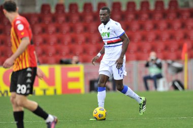 Sampdoria 'dan Omar Colley, Benevento ile Sampdoria arasındaki İtalyan SerieA şampiyonası maçında, Benevento' daki Ciro Vigorito Stadyumu 'nda oynanan maçın son sonucu 1-1 oldu. İtalya, 07 Şubat 2021. 