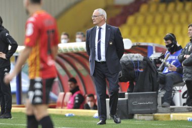 Sampdoria takımının koçu Claudio Ranieri, Benevento ile Sampdoria arasında oynanan İtalya SerieA Şampiyonası maçında, Benevento 'daki Ciro Vigorito Stadyumu' nda oynanan maç 1-1 berabere sonuçlandı. İtalya, 07 Şubat 2021.