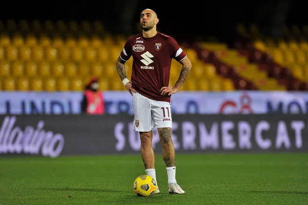 Torino 'dan Simone Zaza, Benevento ile Torino arasındaki İtalyan Serie A futbol ligi maçında Benevento, Benevento' daki Ciro Vigorito Stadyumu 'nda oynanan maçı 2-2 yendi. İtalya, 22 Ocak 2021. 