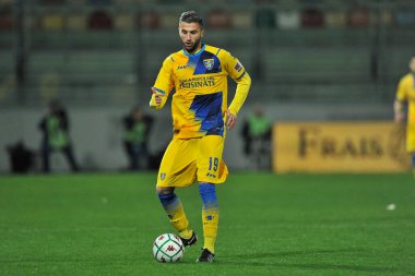 Frosinone 'nin Alessio Tribuzzi oyuncusu, İtalya Serie B şampiyonası maçında Frosinon ile Monza arasındaki maçın son maçı 2-2 ile Benito Stirpe Stadyumu' nda oynandı. İtalya, 02 Mart 2021.
