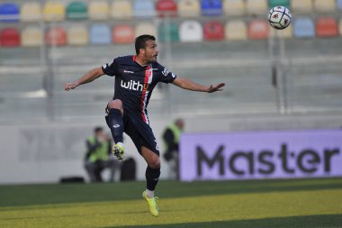 Monza 'nın Giulio Donati oyuncusu, İtalya Serie B şampiyonası maçında Frosinon ile Monza arasında oynanan maçın son sonucu 2-2, Benito Stirpe Stadyumu' nda oynandı. İtalya, 02 Mart 2021. 