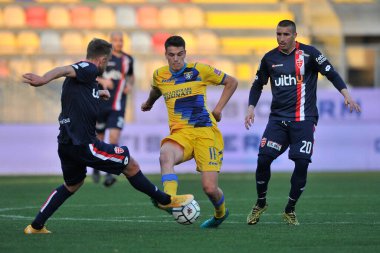 Frosinone 'den Daniel Boloca, İtalya Serie B şampiyonası maçında Frosinon ile Monza arasındaki maçın son sonucu 2-2, Benito Stirpe Stadyumu' nda oynandı. İtalya, 02 Mart 2021.
