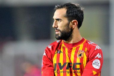 Benevento 'lu Marco Sau, Benevento ile Spezia arasındaki İtalyan Serie A futbol şampiyonası maçında Benevento, Benevento' daki Ciro Vigorito Stadyumu 'nda oynanan maçın son maçı. İtalya, 07 Kasım 2020. 