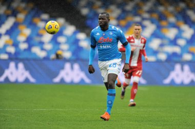 Napoli 'nin Kalidou Koulibaly oyuncusu, İtalya Ligi Serie A maçında Napoli - Fiorentina final maçı 5-0, Diego Armando Maradona Stadyumu' nda oynandı. İtalya, 17 Ocak 2021.