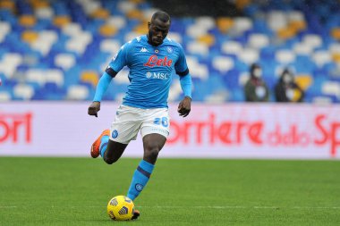 Napoli 'nin Kalidou Koulibaly oyuncusu, İtalya Ligi Serie A maçında Napoli - Fiorentina final maçı 5-0, Diego Armando Maradona Stadyumu' nda oynandı. İtalya, 17 Ocak 2021. 