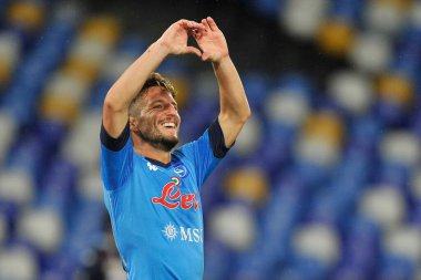 Napoli 'li Dries Mertens, Napoli' deki San Paolo Stadyumu 'nda oynanan Napoli-Ceneviz maçının final maçı 6-0 arasında oynanan İtalya SerieA maçında oynadı..