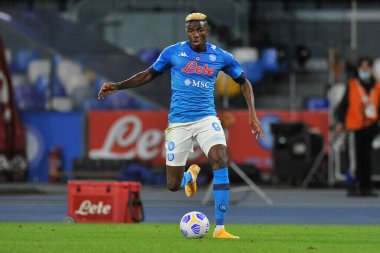 Napoli 'li Victor Osimhen, Napoli ile Sassuolo arasındaki SerieA futbol şampiyonası maçında Napoli' deki San Paolo Stadyumu 'nda oynanan maçın son maçı. İtalya, 01 Kasım 2020. 