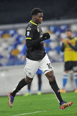 Spezia takımından Lucien Agoume, Napoli ile Spezia arasındaki İtalya Ligi Serie A maçında 1-2, Napoli 'deki Diego Armando Maradona Stadyumu' nda oynandı. İtalya, Ocak 06, 2021. 