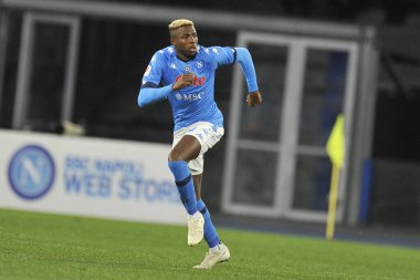 Napoli 'li Victor Osimhen, Napoli-Spezia maçının çeyrek final maçında 4-2' lik final maçını Napoli 'deki Diego Armando Maradona Stadyumu' nda oynadı. İtalya, 28 Ocak 2021. 