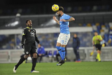Napoli 'nin Elseid Hysaj oyuncusu, Napoli-Spezia maçının çeyrek final maçında Napoli' deki Diego Armando Maradona Stadyumu 'nda oynanan 4-2' lik final maçına çıktı. İtalya, 28 Ocak 2021. 