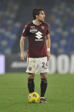 Torino 'dan Simone Verdi, Napoli ile Torino 1-1 arasındaki İtalyan Serie A futbol şampiyonası maçında, Napoli' deki Diego Armando Maradona Stadyumu 'nda oynandı. İtalya, 23 Aralık 2020.