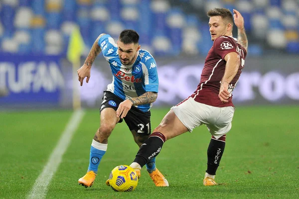Napoli 'li Matteo Politano oyuncusu, Napoli ile Torino 1-1 arasındaki İtalyan Serie A futbol şampiyonası maçında, Napoli' deki Diego Armando Maradona Stadyumu 'nda oynandı. İtalya, 23 Aralık 2020. 