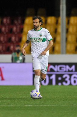 Sassuolo 'lu Gian Marco Ferrari, Benevento-Sassuolo maçında Benevento-Sassuolo final maçı arasında oynanan Serie A karşılaşmasında Benevento' daki Ciro Vigorito Stadyumu 'nda oynandı. İtalya, 12 Nisan 2021. 