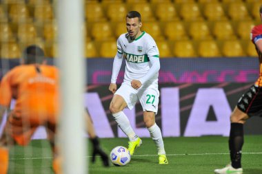 Sassuolo 'lu Lukas Haraslim, Benevento-Sassuolo maçında Benevento-Sassuolo maçı arasında oynanan İtalya Ligi Serie A maçında Benevento Vigorito Stadyumu' nda oynanan maçın son maçı oldu. İtalya, 12 Nisan 2021. 