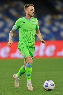 Lazio 'lu Manuel Lazzari, Napoli - Lazio final maçı sırasında Diego Armando Maradona Stadyumu' nda oynandı. İtalya, 22 Nisan 2021. 