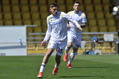 Udinese 'li Nahuel Molina, Benevento-Udinese maçının final maçı olan Serie A maçında Benevento-Udinese maçının 2-4' lük galibiyeti ile Benevento 'daki Ciro Vigorito stadyumunda oynandı. Benvento, İtalya, 25 Nisan 2021. 
