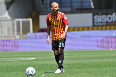 Benevento 'daki Ciro Vigorito Stadyumu' nda oynanan ve Benevento-Udinese final maçı 2-4 arasında oynanan İtalya Ligi Serie A maçında Pasquale Schiattarella oyuncusu. Benvento, İtalya, 25 Nisan 2021. 