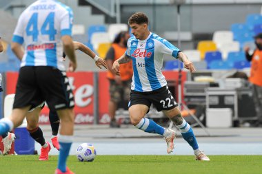 Napoli 'den Giovanni Di Lorenzo, Napoli ile Cagliari arasındaki İtalyan Serie A ligi maçında 1-1' lik final maçı Diago Armando Maradona Stadyumu 'nda oynandı. Napoli, İtalya, 02 Mayıs 2021.