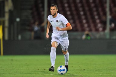 Reggina 'lı Lorenzo Crisetig, Salernitana ile Reggina arasındaki İtalya Kupası maçında Salerno' daki Arechi Stadyumu 'nda oynanan final maçı 2-0 berabere sonuçlandı..