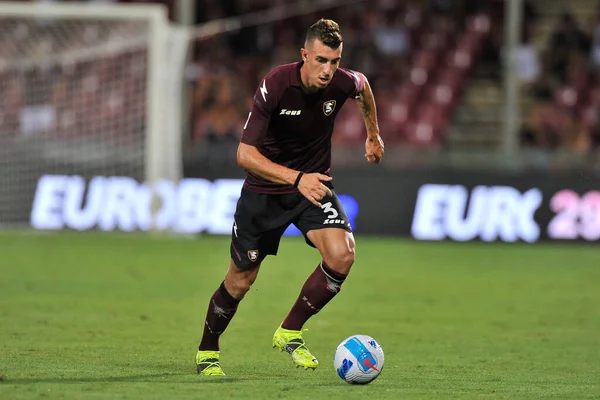 Matteo Ruggeri Zawodnik Salernitana Podczas Meczu Pucharu Włoch Między Salernitana — Zdjęcie stockowe