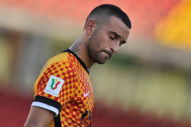 Benevento 'nun Roberto Insigne oyuncusu, Benevento' nun Ciro Vigorito Stadyumu 'nda oynanan İtalya Kupası karşılaşmasında Rta Benevento-Spal final maçında 2-1 yenildi..