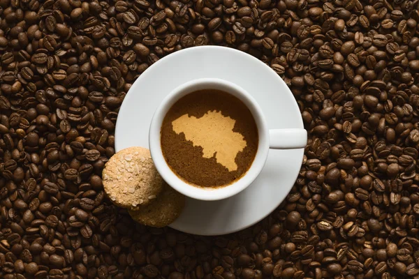 Натюрморт - кава з мапу Бельгії — стокове фото