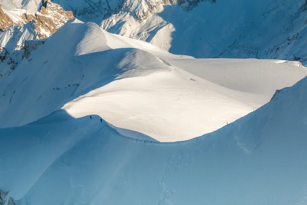Vit snö i de franska Alperna — Stockfoto