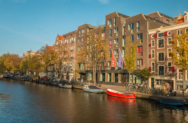 Amsterdam holland schöne kanäle — Stockfoto