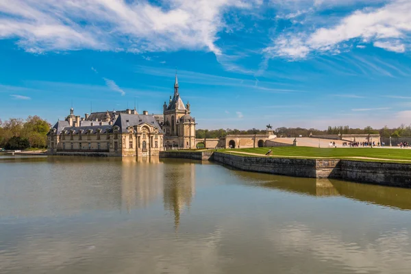 Панорамний вид з Chateau шантільї — стокове фото