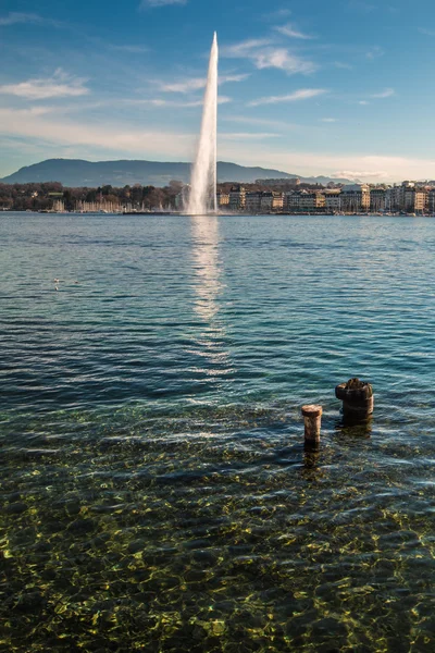 Ωραία θέα στη λίμνη της Γενεύης — Φωτογραφία Αρχείου